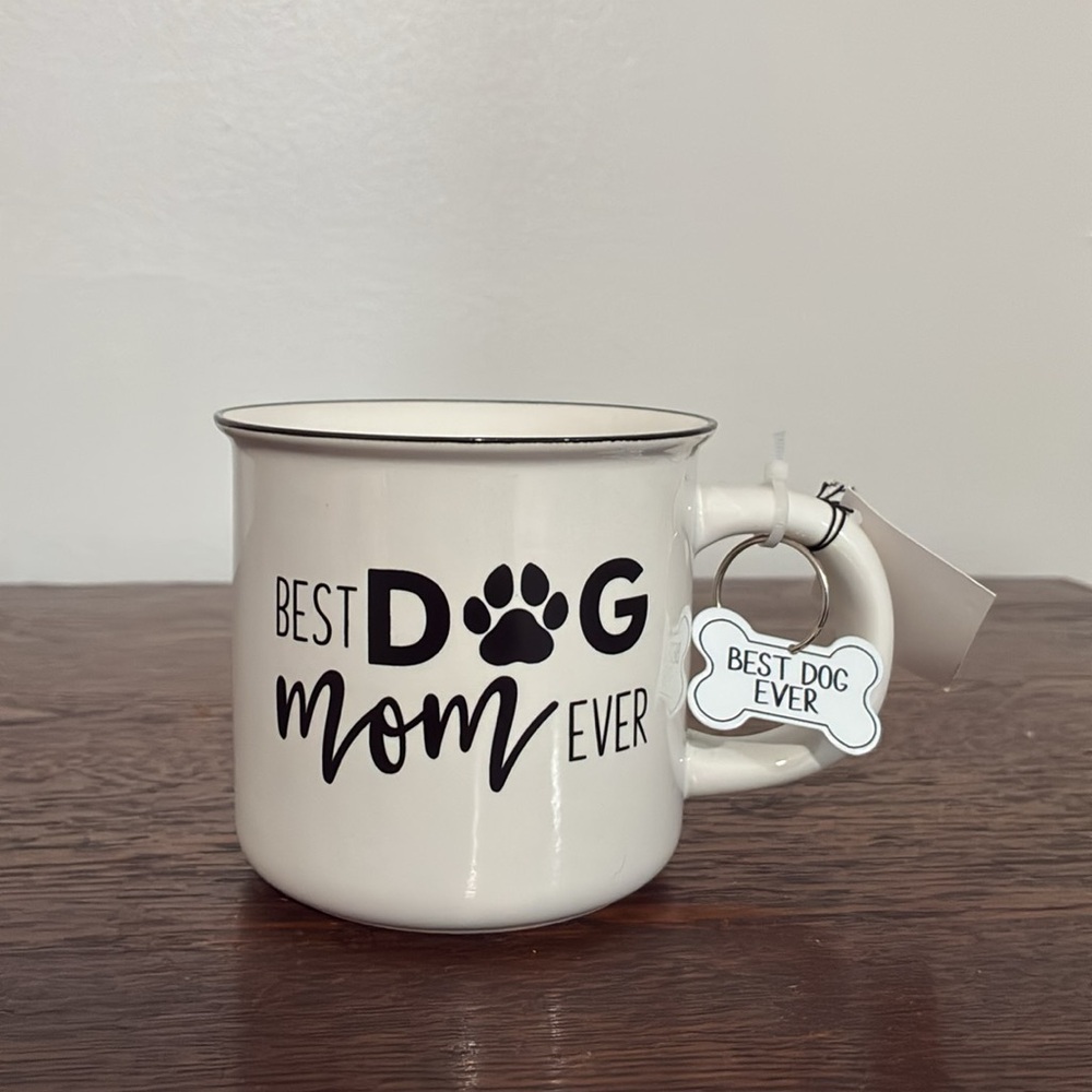 NWT- 13.5oz Best D🐾g Mom Ever White Ceramic Mug & Best Dog Ever Collar Tag Set